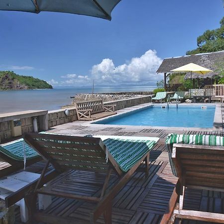 Ylang Hotel Ambondrona  ภายนอก รูปภาพ