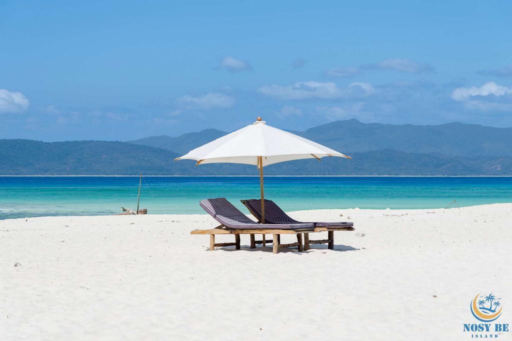 Ylang Hotel Ambondrona  ภายนอก รูปภาพ